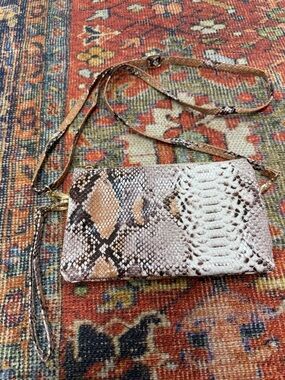 Caroline Hill Liz Crossbody 3-in 1 Bag in Faux Snakeskin Print.